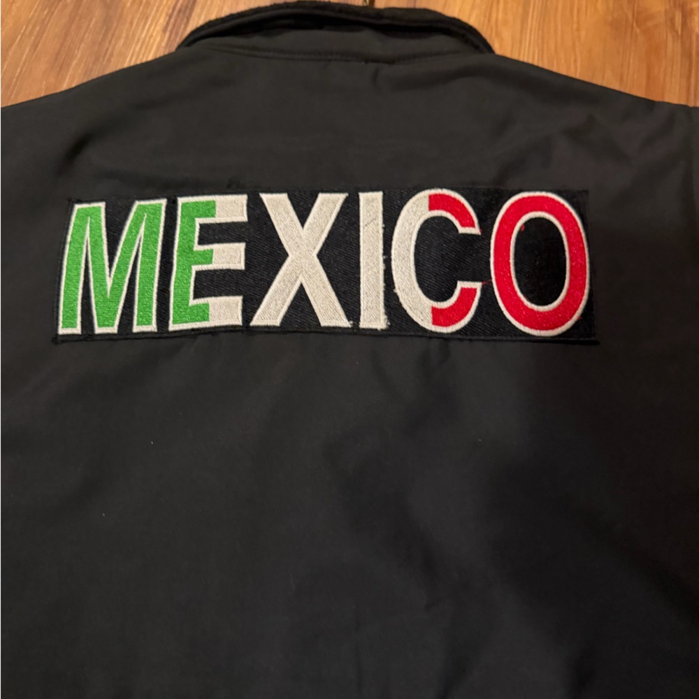 Men’s Softshell Vest With Flag Patch - image 4